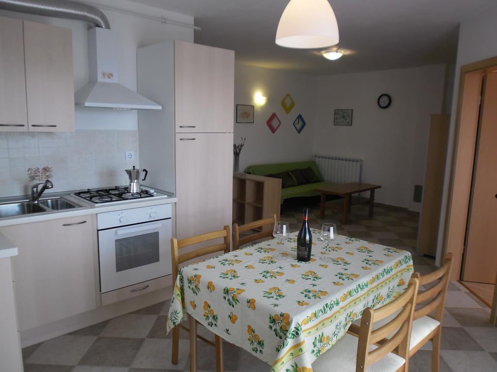 Apartments Mb Pula Chambre photo