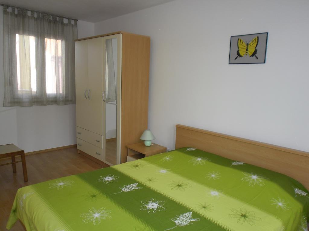 Apartments Mb Pula Chambre photo